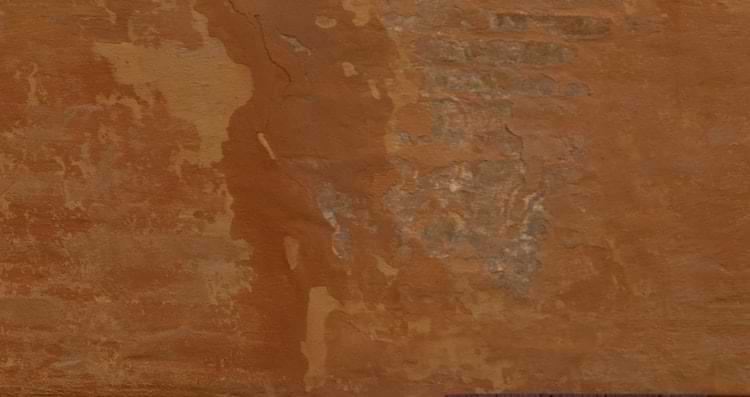 intonaco-gonfio immagine di rigonfiamento di un intonaco di parete esterna